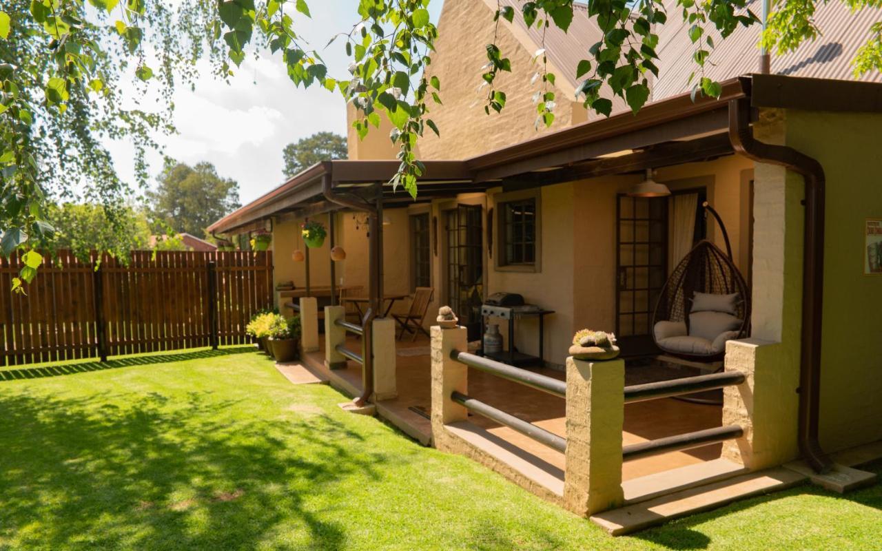 Camdeboo Place Hotel Dullstroom Exterior photo